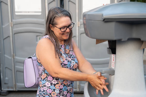 Best Portable toilet rental for construction  in Staunton, IL